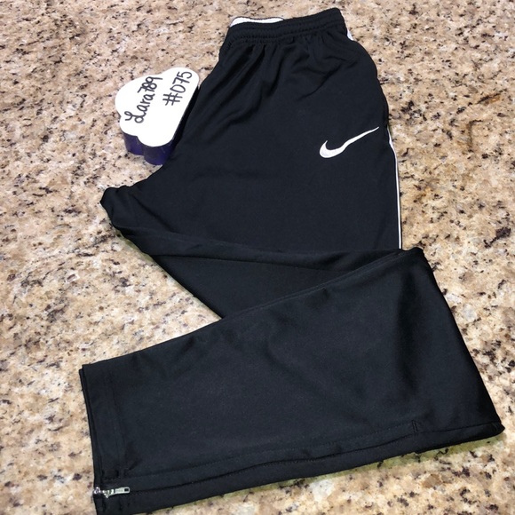 nike football dry academy joggers